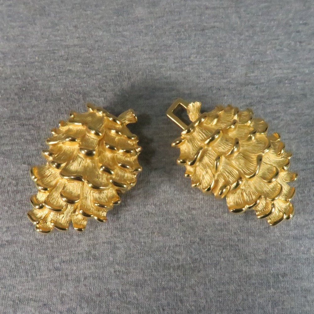 Vintage Paquette Pine Cone Belt Buckle Gold‎ Tone 70s 80s Textured